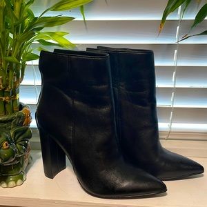 Black Steve Madden boots